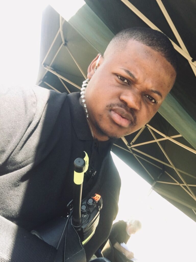 Sicelo mbuso Vandou